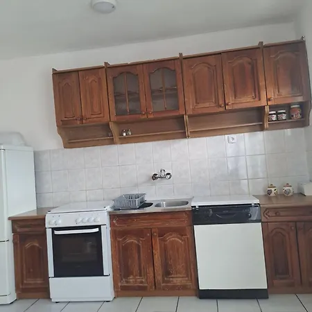 Blue Sky Apartment *